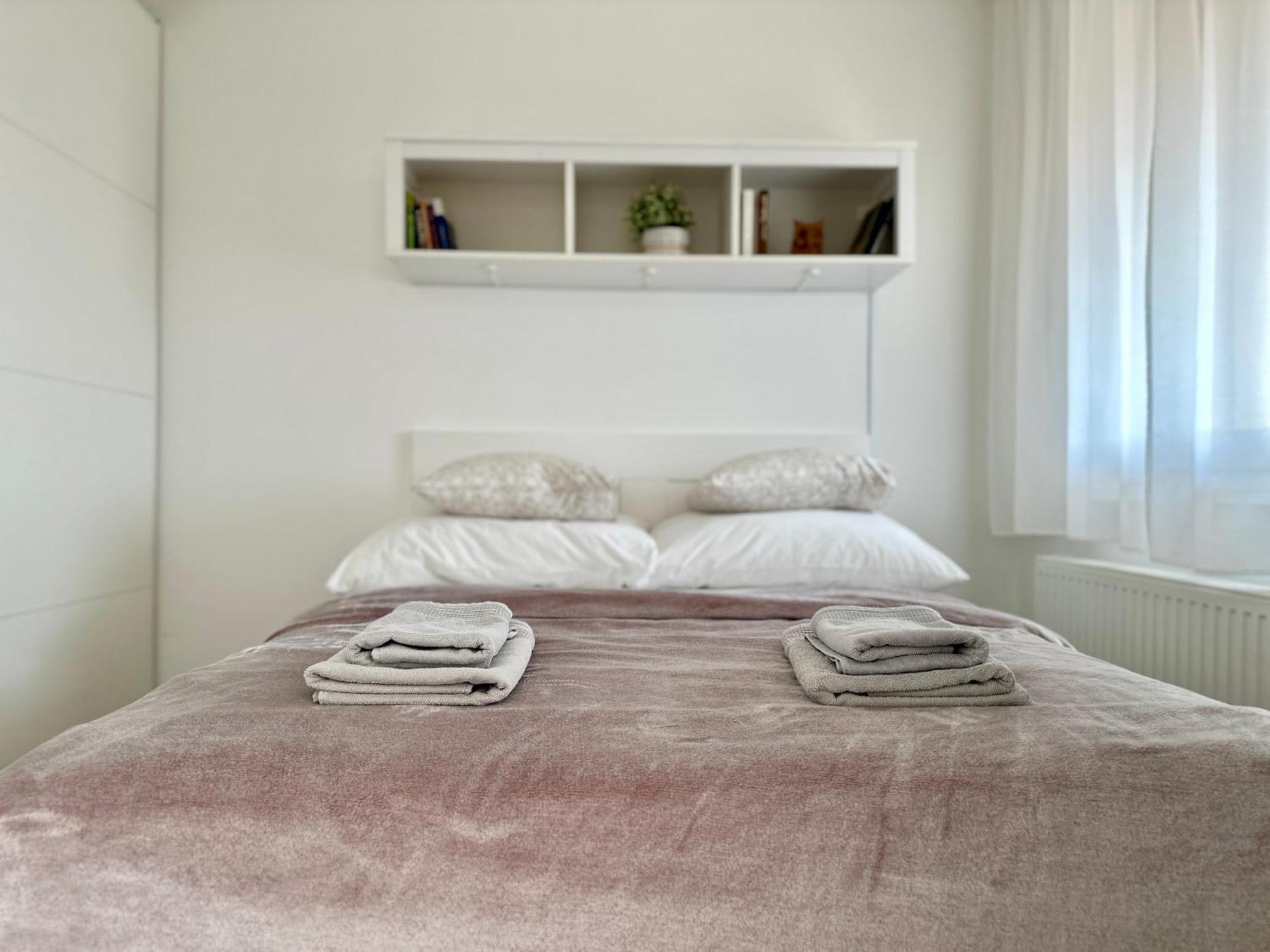 City Break Apartment - Private Garage, Ac, Balcony Budapest Luaran gambar