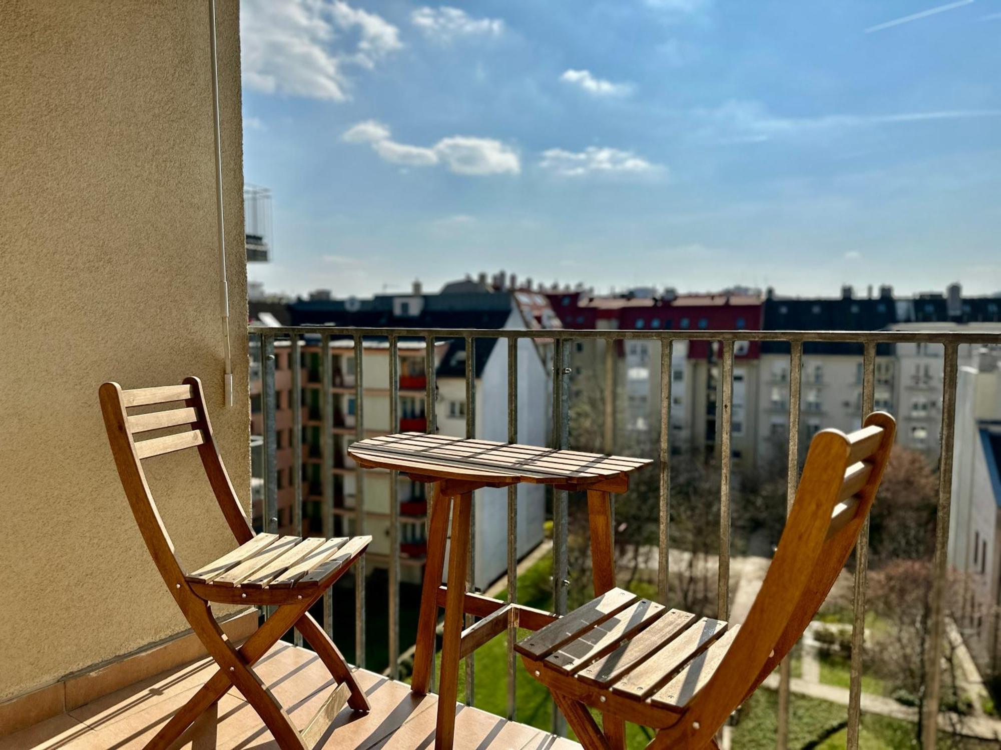 City Break Apartment - Private Garage, Ac, Balcony Budapest Luaran gambar